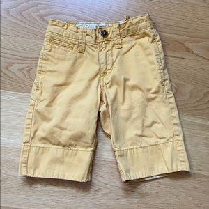 Gap boys shorts. Yellow color. Size 5y
